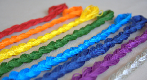 Braided floss - etmdesigns.eu - How to organize embroidery floss - 13 https://etmdesigns.eu/tools-and-materials/ -